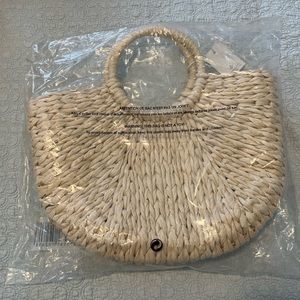 NWT, NIB..L’OCCITANE beach tote